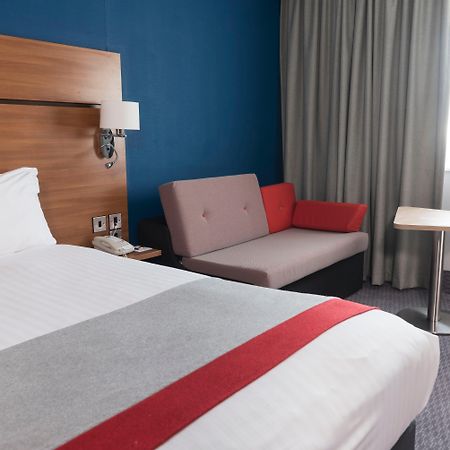 Holiday Inn Express Birmingham Star City By Ihg Exterior foto