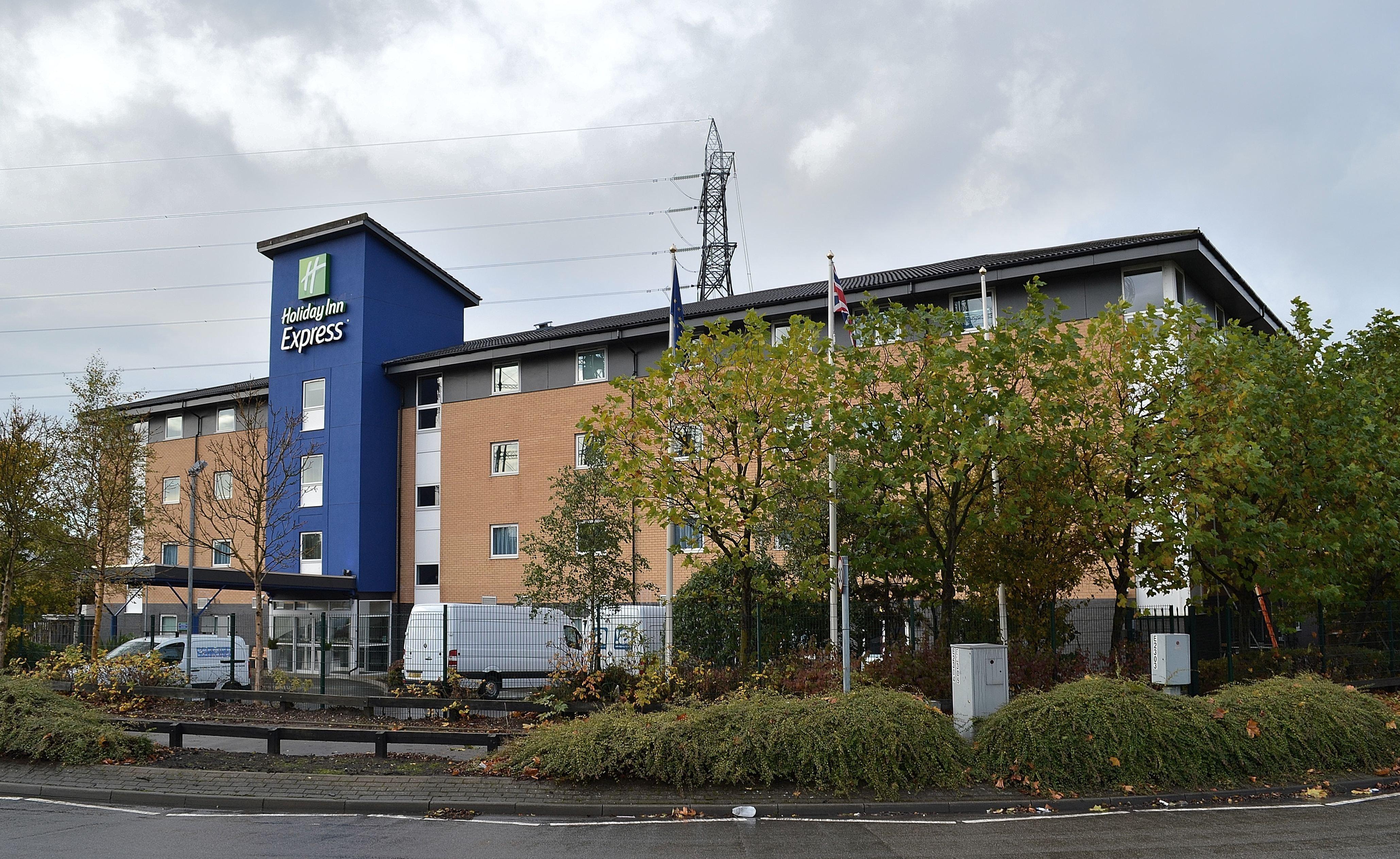 Holiday Inn Express Birmingham Star City, An Ihg Hotel Exterior foto