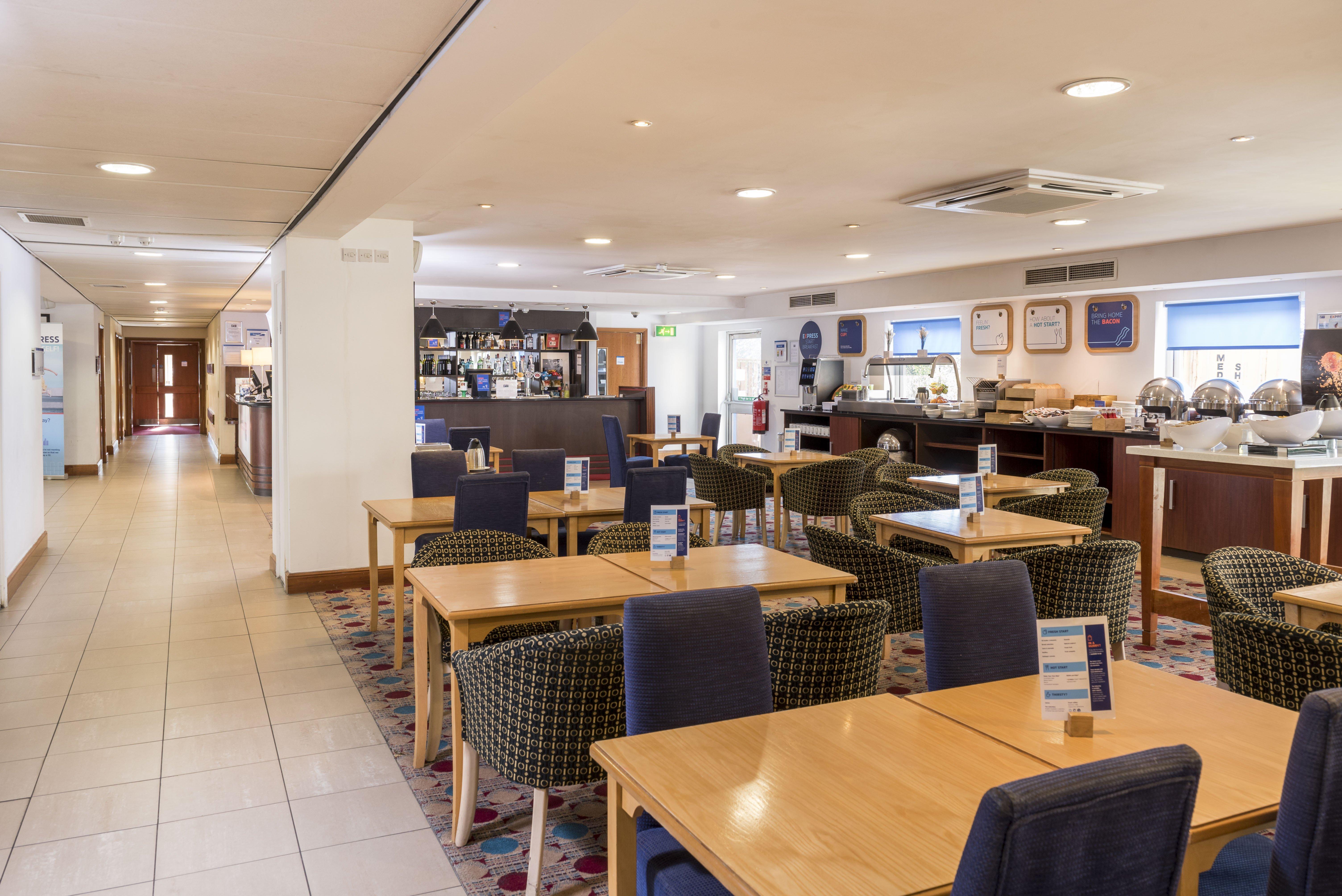 Holiday Inn Express Birmingham Star City By Ihg Exterior foto