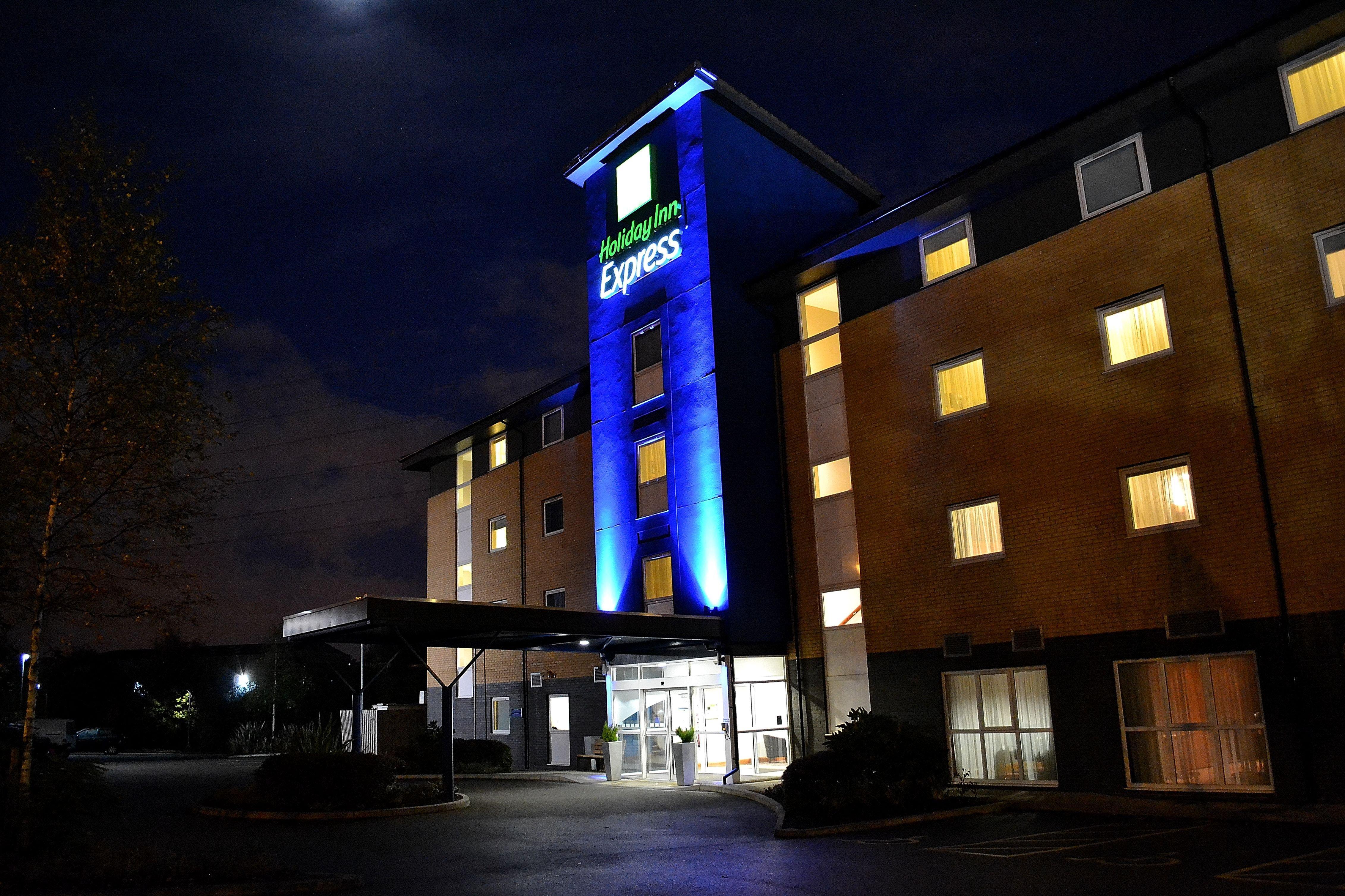 Holiday Inn Express Birmingham Star City, An Ihg Hotel Exterior foto