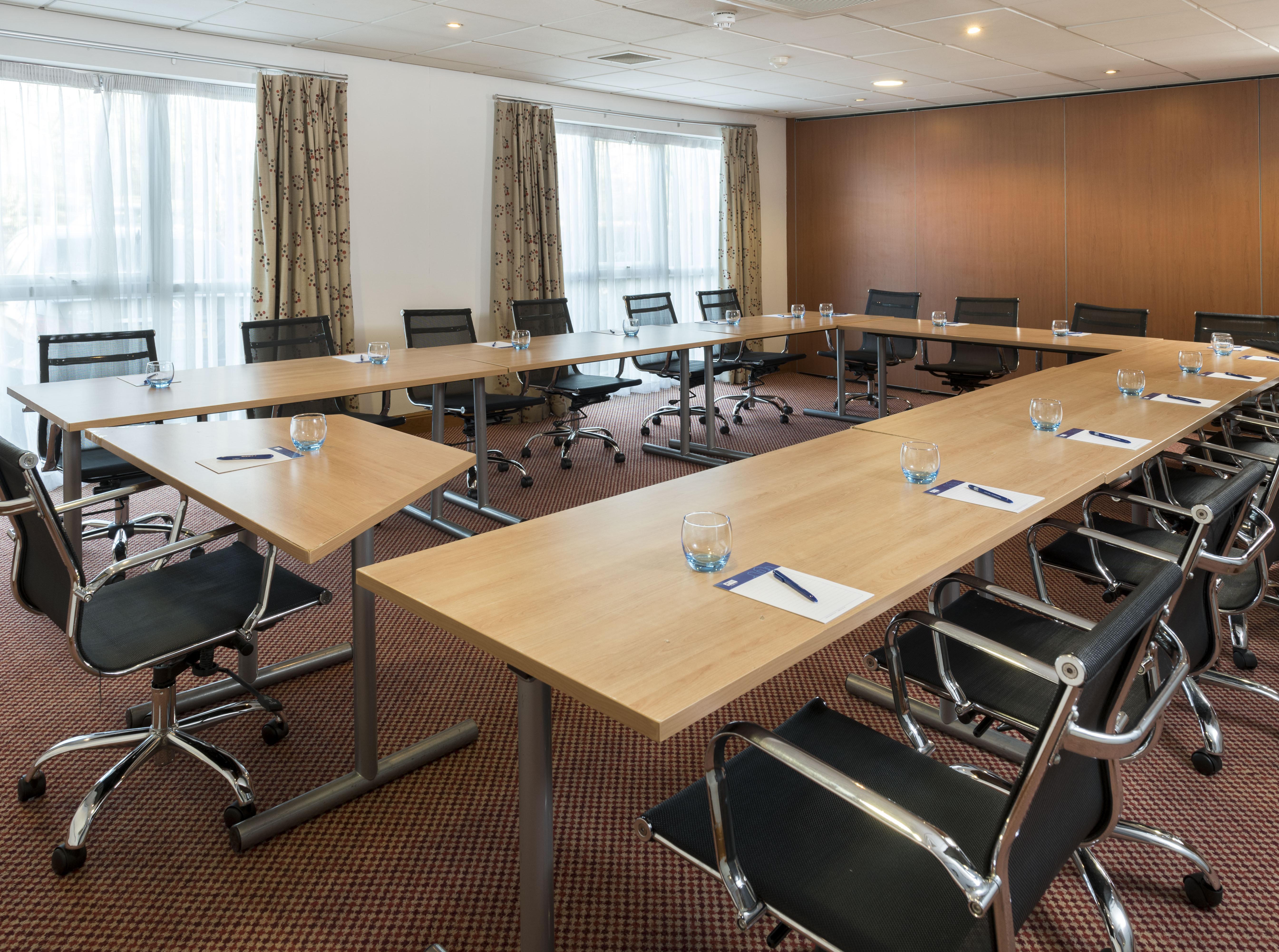 Holiday Inn Express Birmingham Star City By Ihg Exterior foto