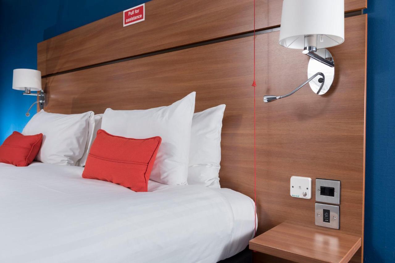 Holiday Inn Express Birmingham Star City By Ihg Exterior foto