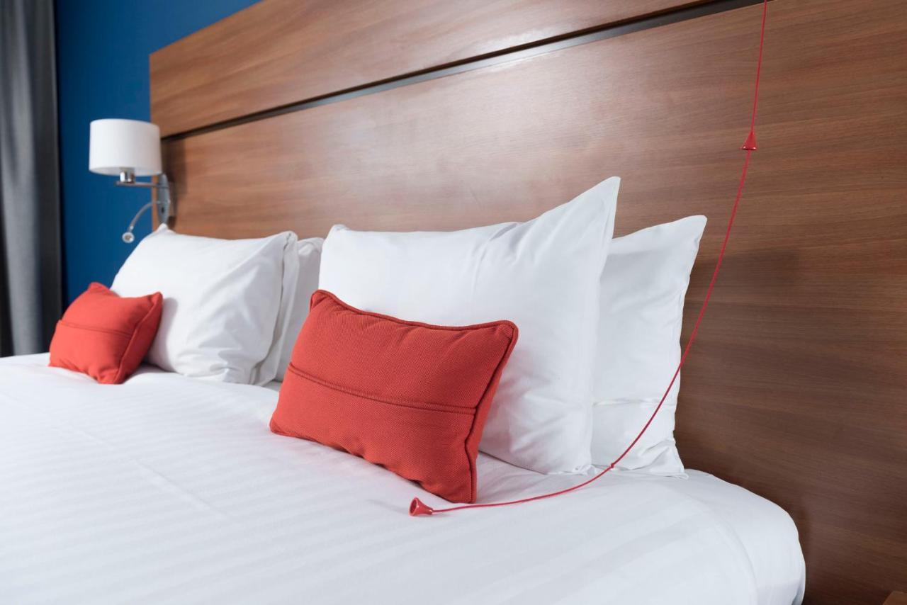 Holiday Inn Express Birmingham Star City By Ihg Exterior foto